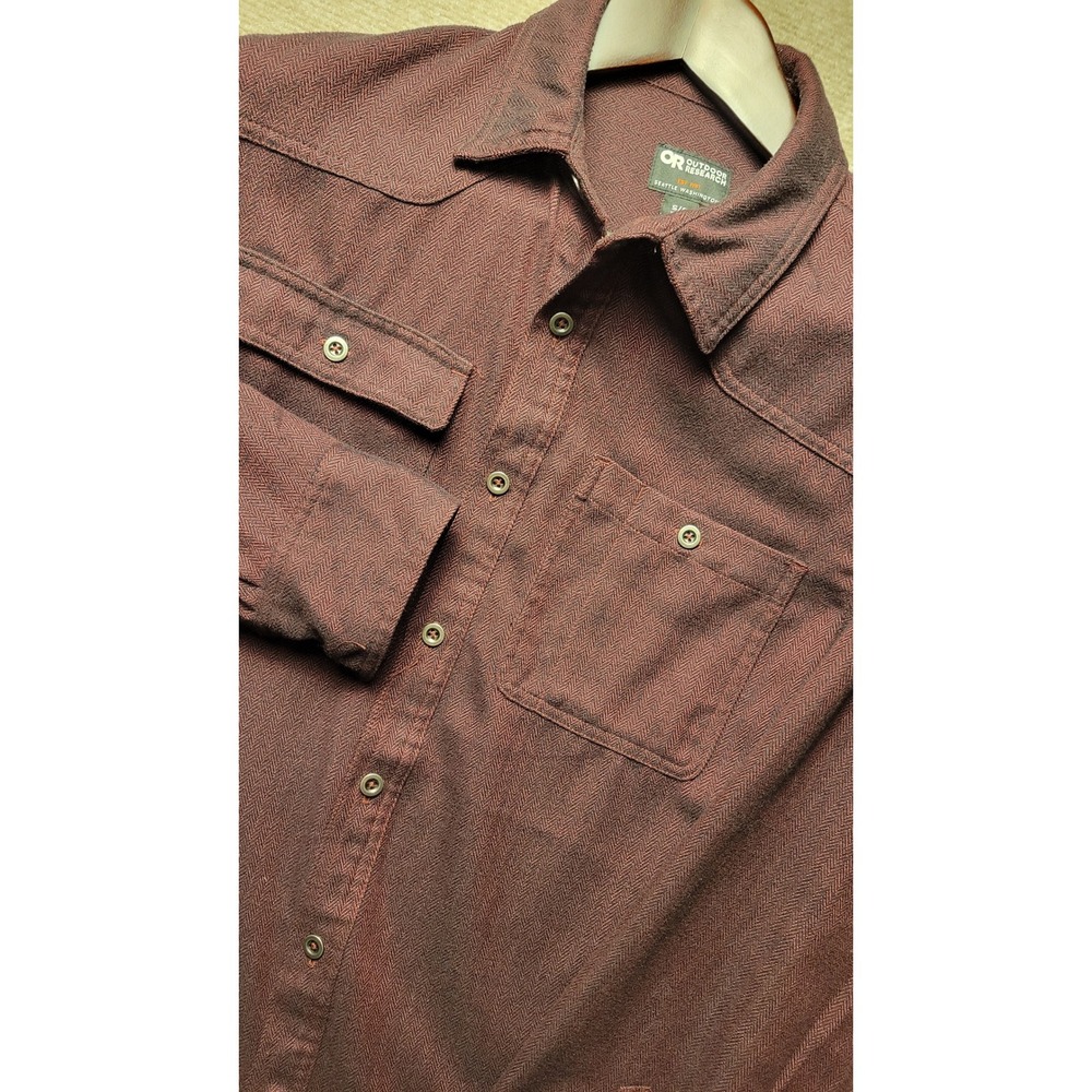 Outdoor Research Button Down Mens S Burgundy Herringbone Long Sleeve Flannel